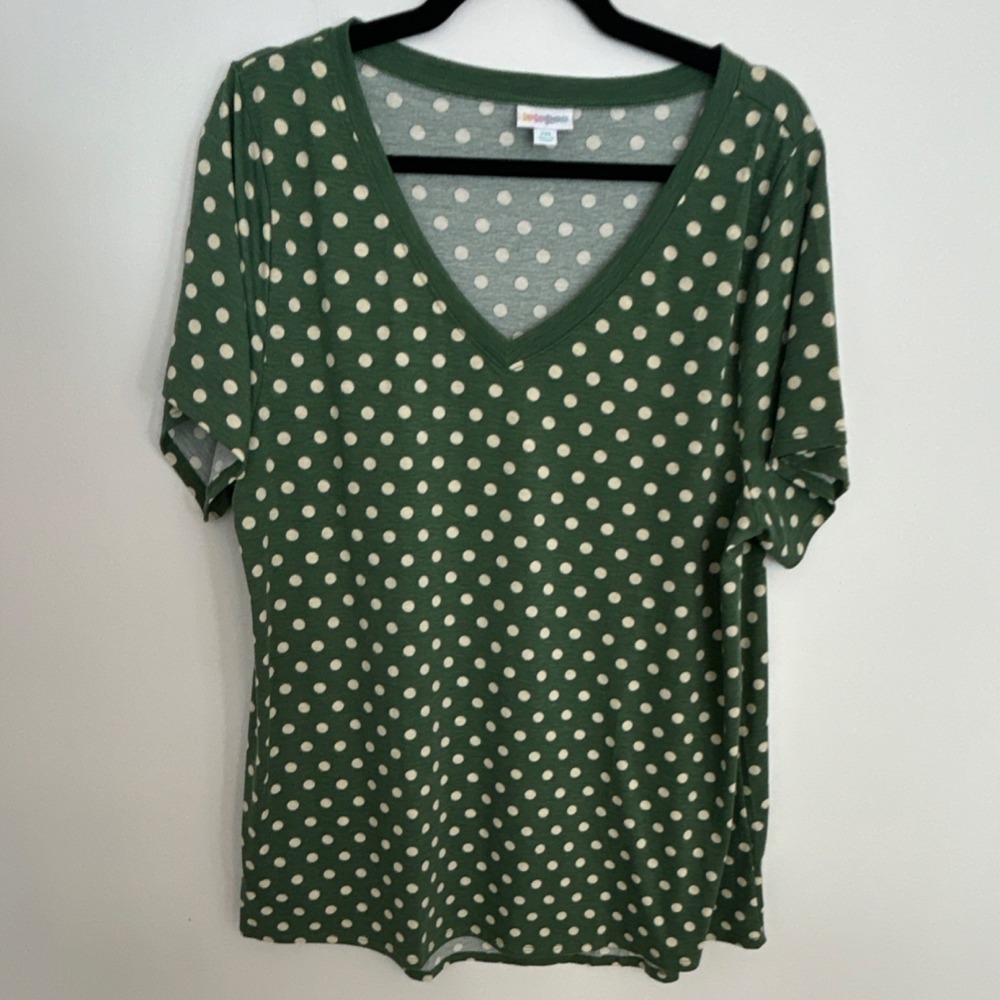 LuLaRoe Green White Polka Dot V-Neck Short Sleeve T-Shirt 2XL Polyester Spandex